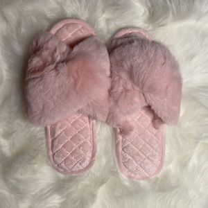 FUZZY SLIPPERS